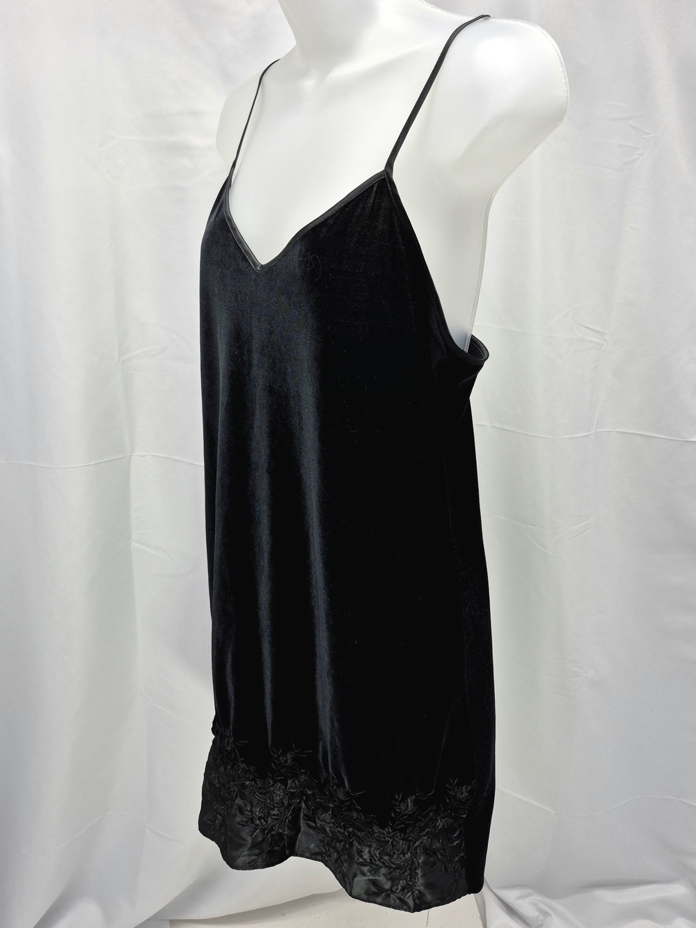 Vintage Alexandra Nicole Black Velvet Embroidered Slip Mini Dress Size S. Y2K 90